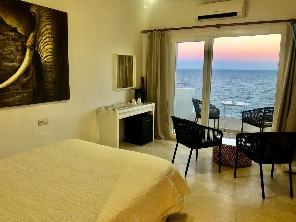 Hotel Boutique Milla De Plata Torreguadiaro Eksteriør billede