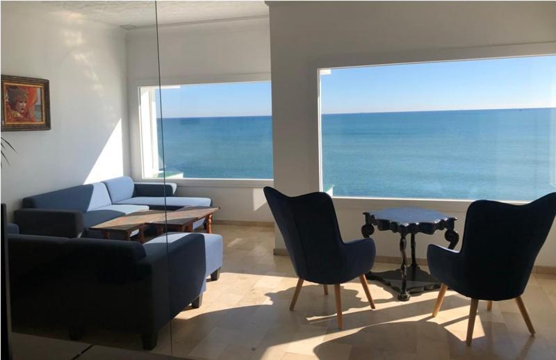 Hotel Boutique Milla De Plata Torreguadiaro Eksteriør billede